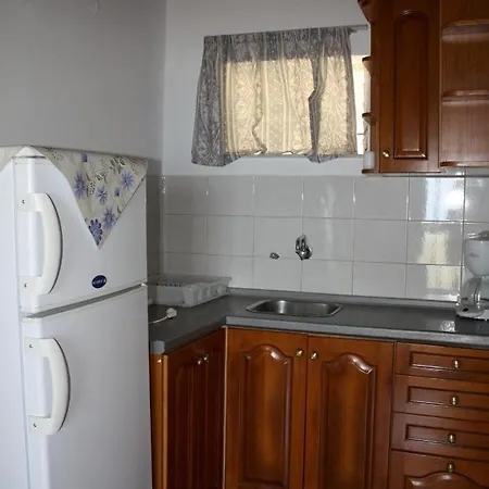 Paradies Nr 6 Chrani